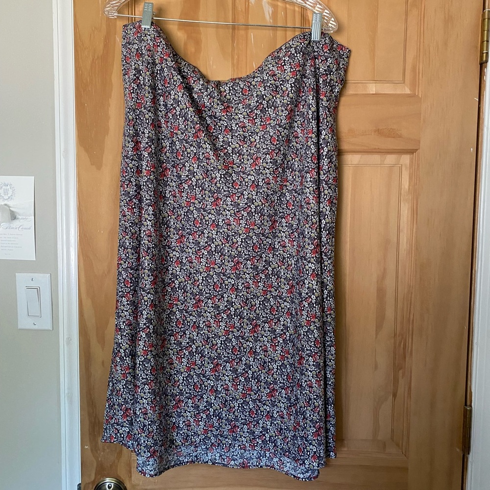 Loft blue floral midi skirt - size 20W NWT
